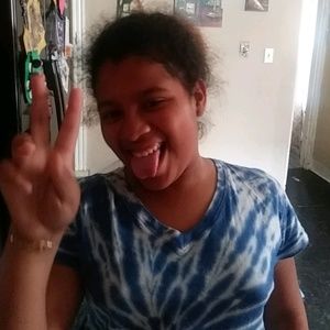 Meet your Posher, Jesenia